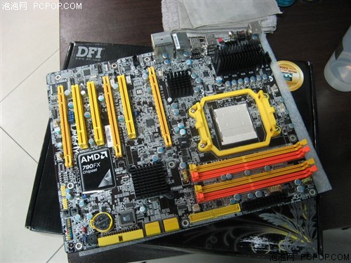 ��P35������&nbsp;DFIȫ��̬790FX����1399