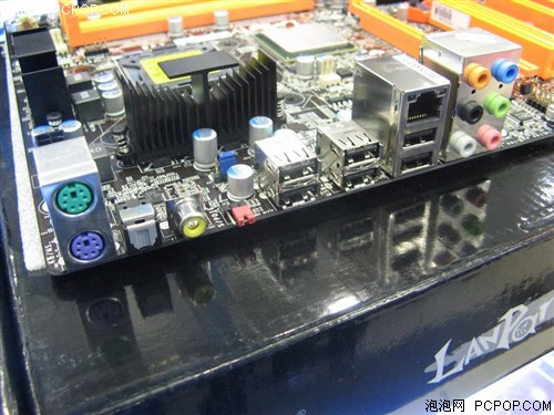 ����ҹ����ѿ�&nbsp;DFI-X38������1599Ԫ