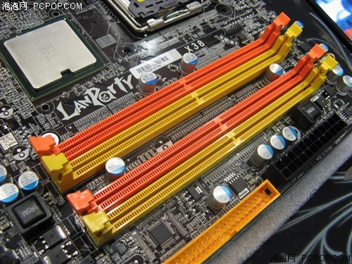 ����ҹ����ѿ�&nbsp;DFI-X38������1599Ԫ