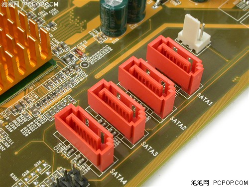 国产低端新品! 银狐P35主板大图赏析