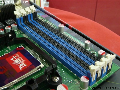 128MB�����Դ棡�߲ʺ糬ǿA780G����