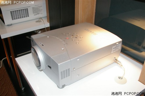 5500lm�����ȣ����󹤳�ͶӰ��3000