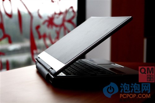 皮革质感的艺术之美BenQ R45本本图赏