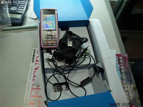 粉蓝色横行 诺基亚7310c爆破千元大关