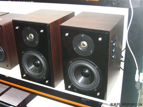 老款对箱质素高!三诺N-35G现报价495