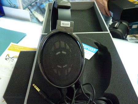 ɭHD650 