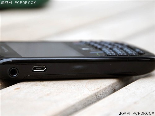 黑莓(Blackberry)Curve 8520手机 