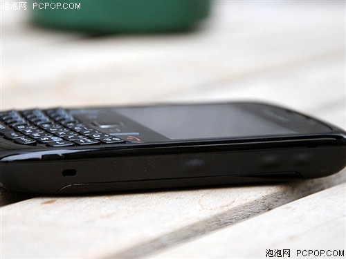 黑莓Curve 8520手机 