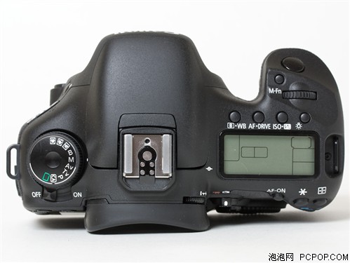 佳能EOS 7D(18-135mm单头套机)数码相机 