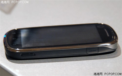 摩托罗拉XT800手机 