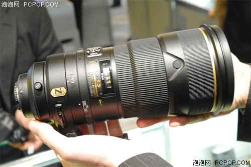 尼康AF-S 300mm f/2.8G ED VR II镜头 
