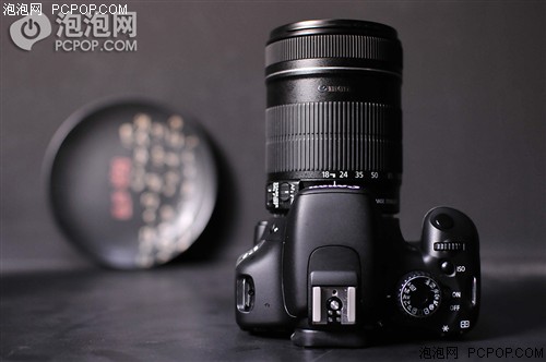 佳能EOS 550D(单头套机18-135IS)数码相机 
