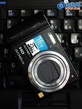 松下(Panasonic)ZS7数码相机 