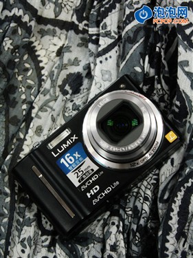 松下(Panasonic)ZS7数码相机 