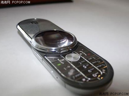 摩托罗拉AURA R1(国行版)手机 