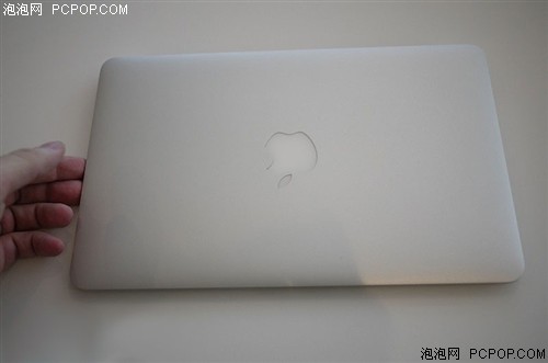苹果MacBook Air(MC505CH/A)笔记本 