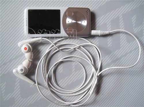 索尼(SONY)NWZ-S754(8G)MP3 