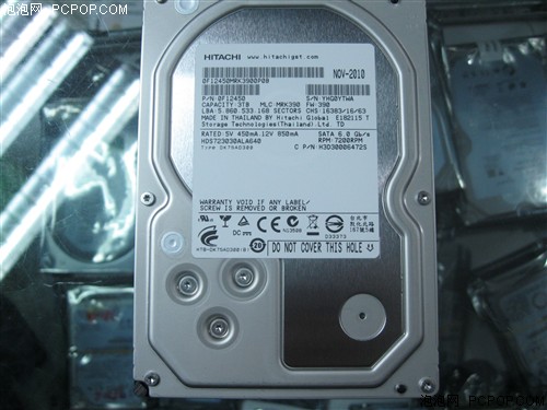 日立3TB/7200转/64M/串口(HDS723030ALA640)硬盘 