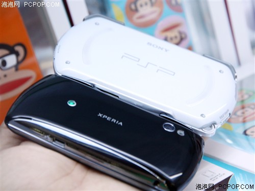 索爱Xperia Play Z1i手机 