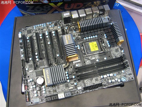 技嘉(GIGABYTE)GA-Z68X-UD7-B3主板 