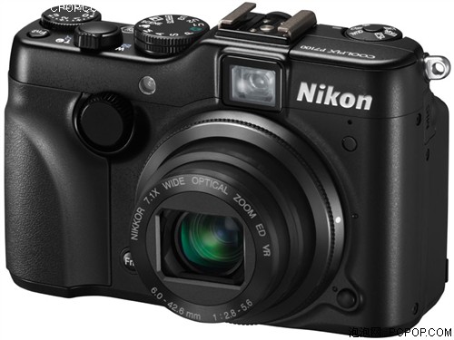 尼康P7100数码相机 