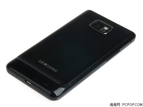 屏幕方面,三星galaxy s2采用了最新的super amoled plus材质,显示效果