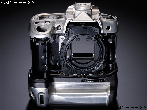 尼康D7000(单头套机18-105mmVR)数码相机 