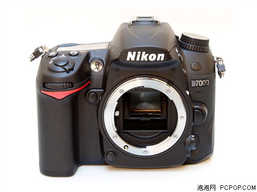 尼康D7000套机(18-200mm VR)数码相机 