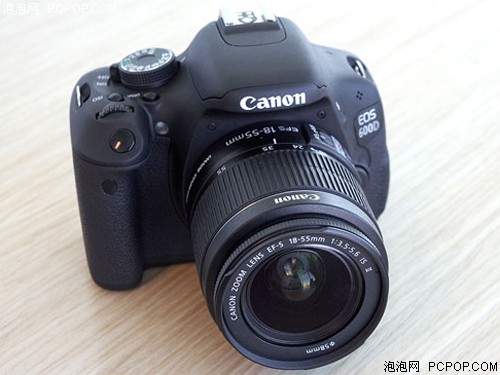 佳能600D套机(18-135mm IS)数码相机 