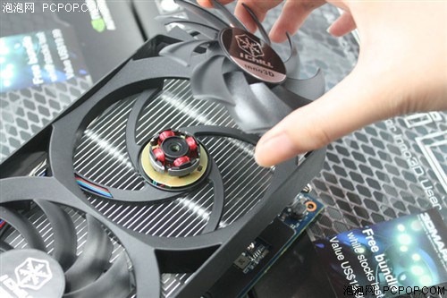 映众GTX 560 冰龙版显卡 