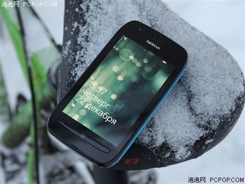 诺基亚710手机 