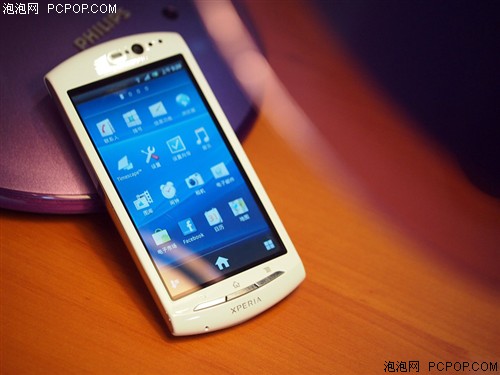 索爱MT15i(白色)手机 