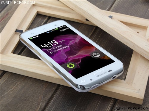 售价约800元 酷派8150白色版持续热销_酷派手