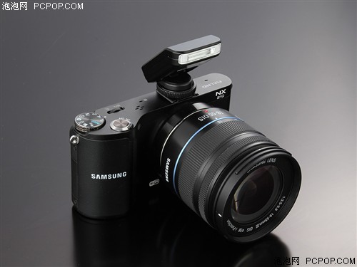 三星NX210套机(18-55mm)数码相机 