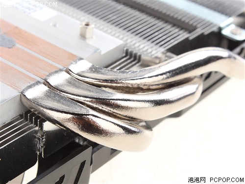 华硕(ASUS)GTX660Ti DCII TOP显卡 