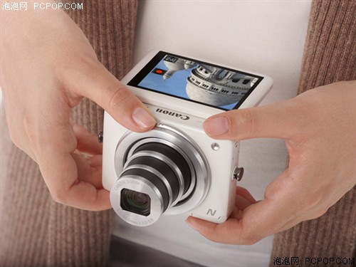 佳能PowerShot N 数码相机 白色(1210万像素 2.8英寸上翻式触摸屏 8倍光学变焦 WiFi传输)数码相机 