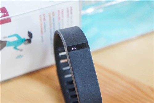 FitbitFlex Wireless 无线运动睡眠记录腕带前沿电子 