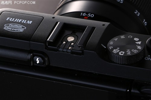富士X-M1数码相机 
