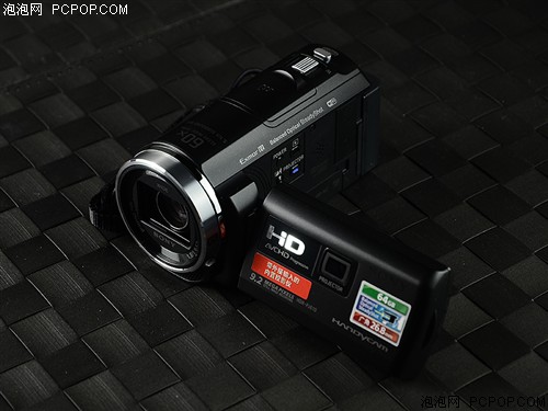 索尼 HDR-PJ610E 投影高清数码摄像机 黑色（229万像素 3英寸屏 30倍光学变焦 WiFi/NFC 64G内存）摄像机 