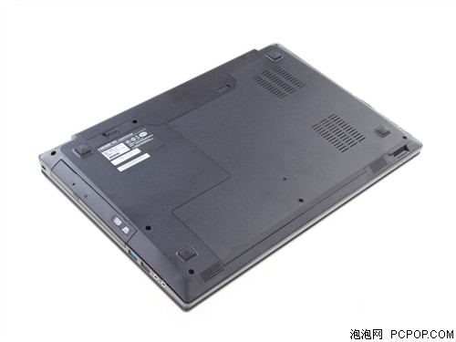 神舟(HASEE)战神K610C-i7 D1 15.6英寸笔记本(i7-4700MQ/4G/500G/GT750M/高分屏/Linux/灰色)笔记本 
