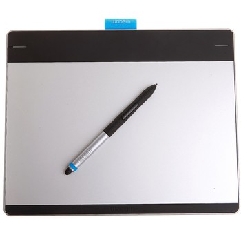 Wacom CTH-680/S0-F Intuos PTM 手写板、绘画板、数位板手写板 