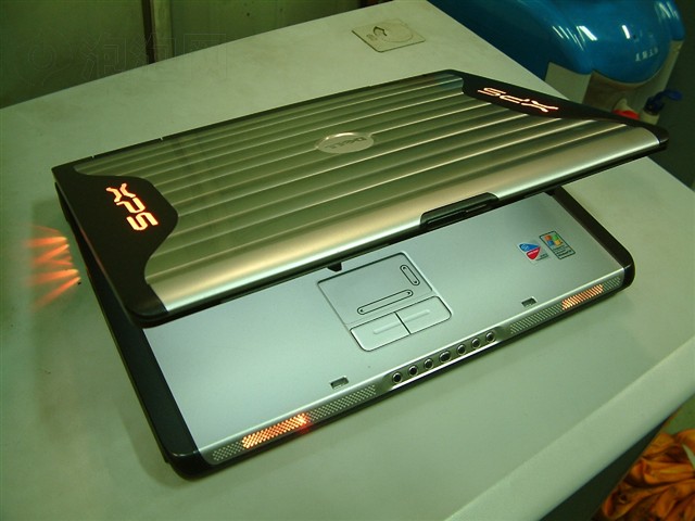 ����XPS Gen 2�ʼǱ� ����鿴��һ��