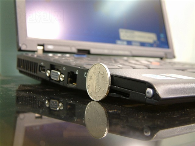 ThinkPadX60 170647C�ʼǱ� ����鿴��һ��