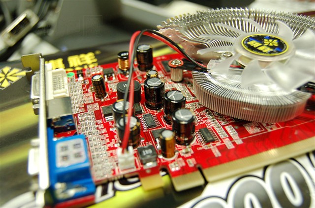 ����7600GE 256M DDR2�񳬰��Կ�