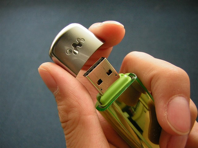 ����NW-E003(1GB)MP3 ����鿴��һ��