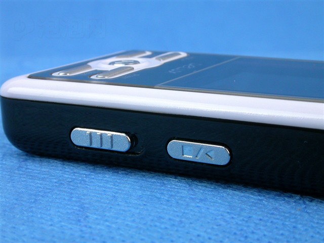 DLA-660L(1GB)MP3