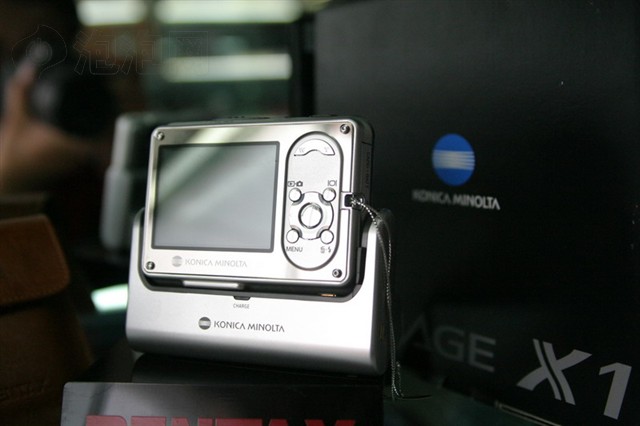 DiMAGE X1�������