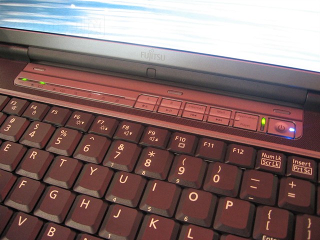 ��ʿͨLifebook S6311B�ʼǱ� ����鿴��һ��