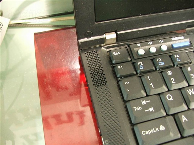 ThinkPadZ61t 9441MC1�ʼǱ� ����鿴��һ��