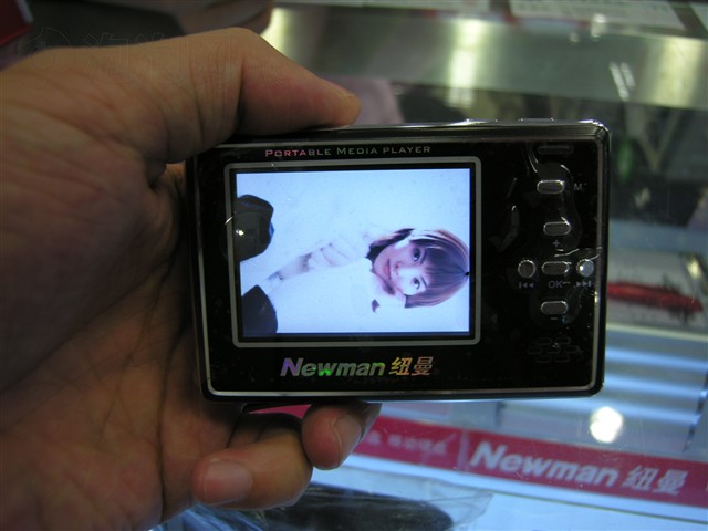 Ŧ��Ӱ����M922 (512MB)MP4 ����鿴��һ��